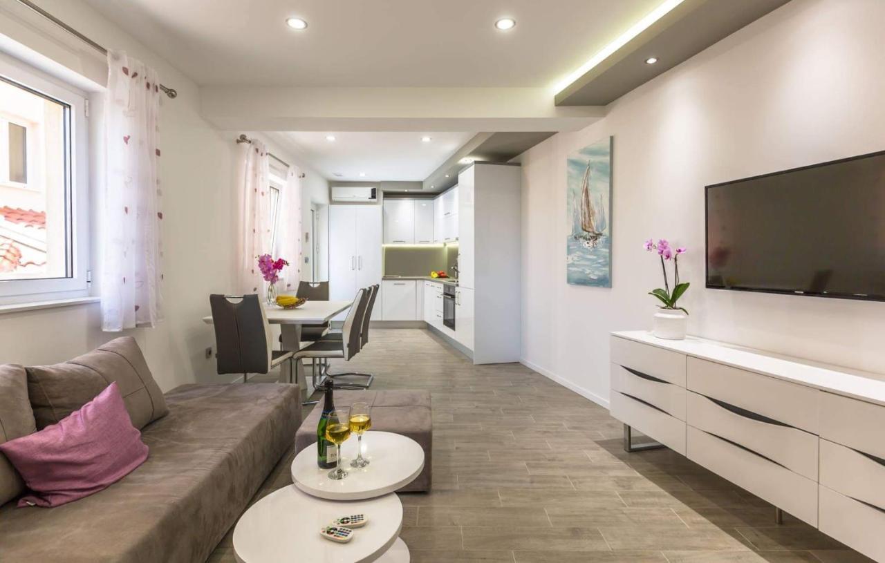 Apartman dva Makarska Buitenkant foto