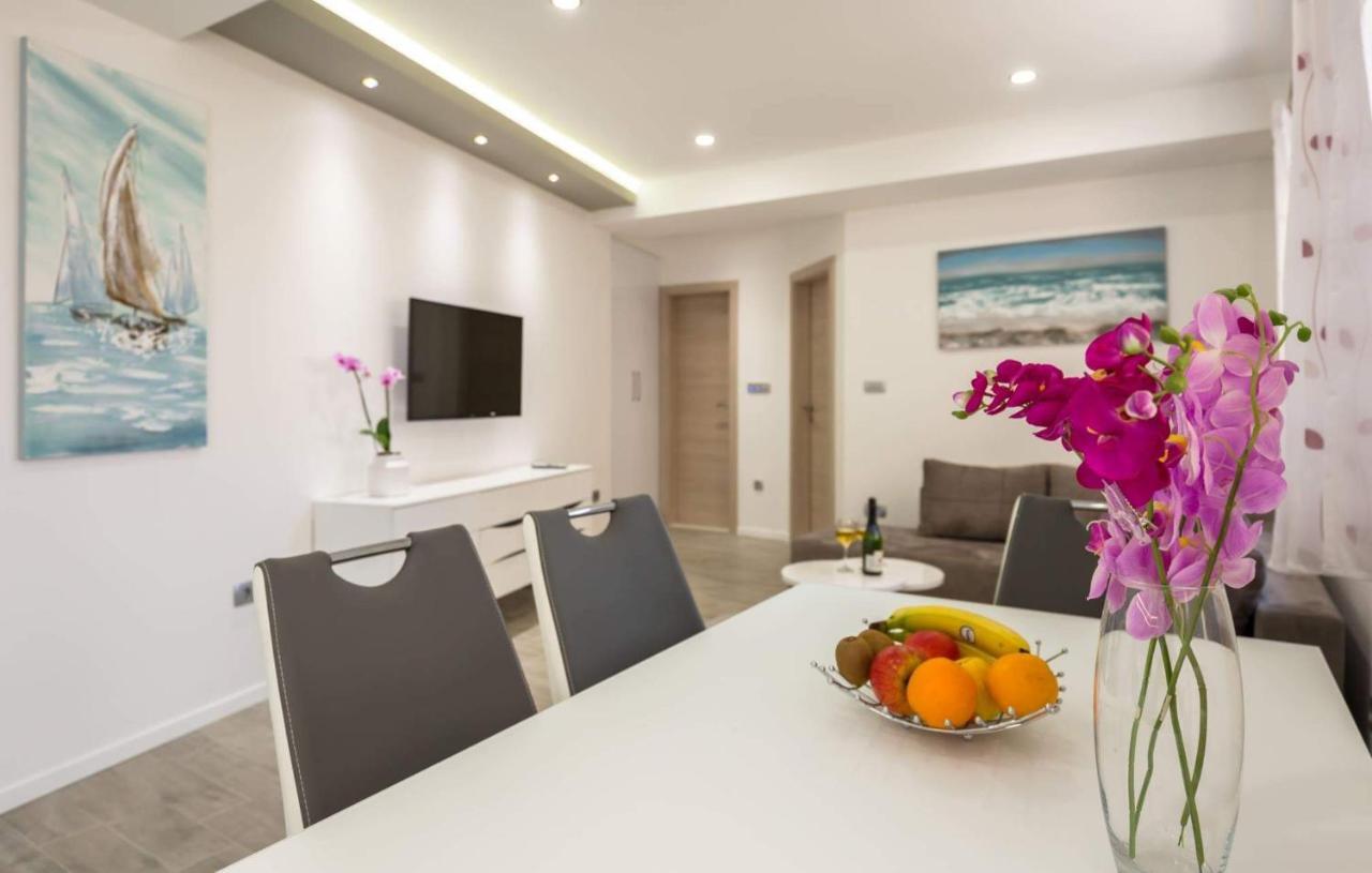 Apartman dva Makarska Buitenkant foto